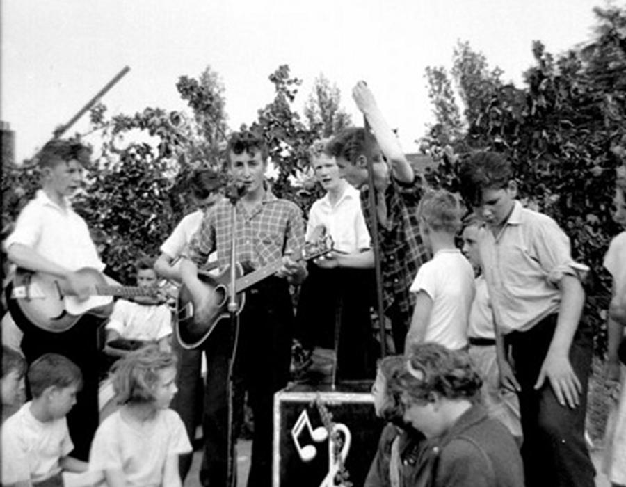 When Paul McCartney met John Lennon | National Museums Liverpool